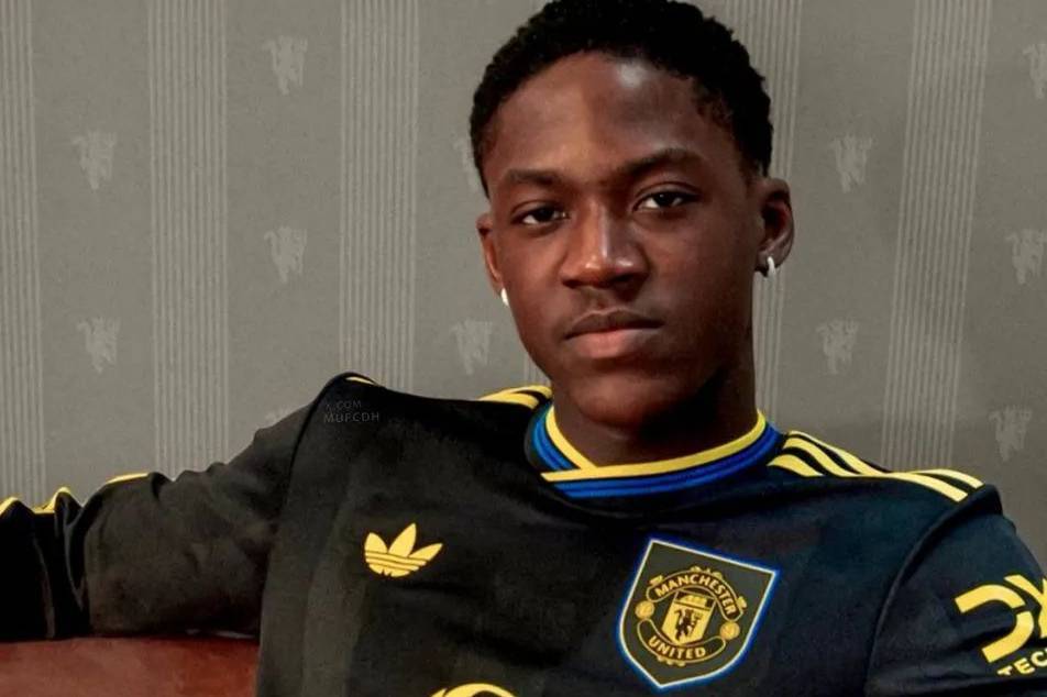 曼联新帝星不受阿莫林青睐原因揭秘！若签巴莱巴更没位置，恐无缘世界杯